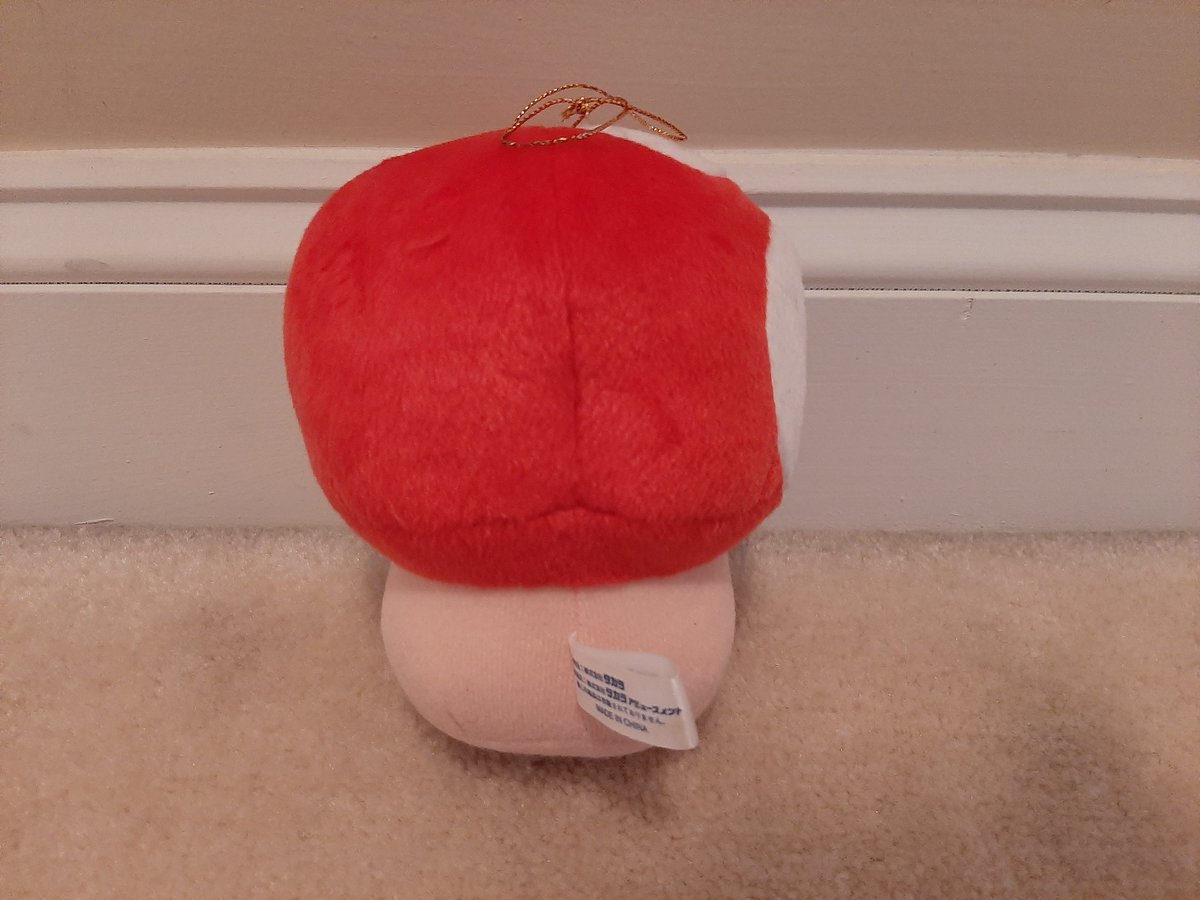 NathanCollects's tweet photo. Because of the other plushies in the Mario RPG set, the power-ups are often underappreciated. The Mario RPG Mushroom plush is particularly nice, as it fits in perfectly with the rest of the set. https://t.co/kadGrG0WI1