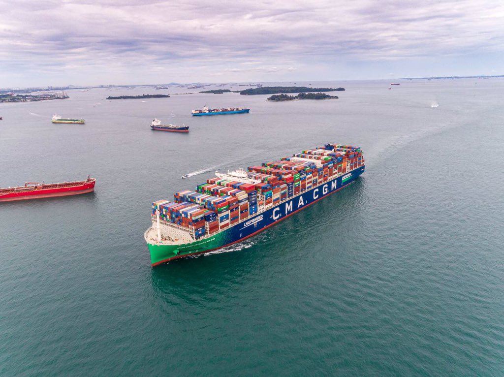 DanielPerezUsm's tweet photo. #Buque: Portacontenedores, CMA CGM JACQUES SAADE El más grande del mundo impulsado por #GNL operado 4.650 movimientos #IMO: 9839179, #Estado: Activo, #Bandera: France 🇫🇷[FR] #ArqueoBruto: 236583, #Eslora: 400 m, #Manga: 62 m, #Año: 2020 Se une a la línea #FAL1 Ocean Alliance https://t.co/ymutWMeUUE