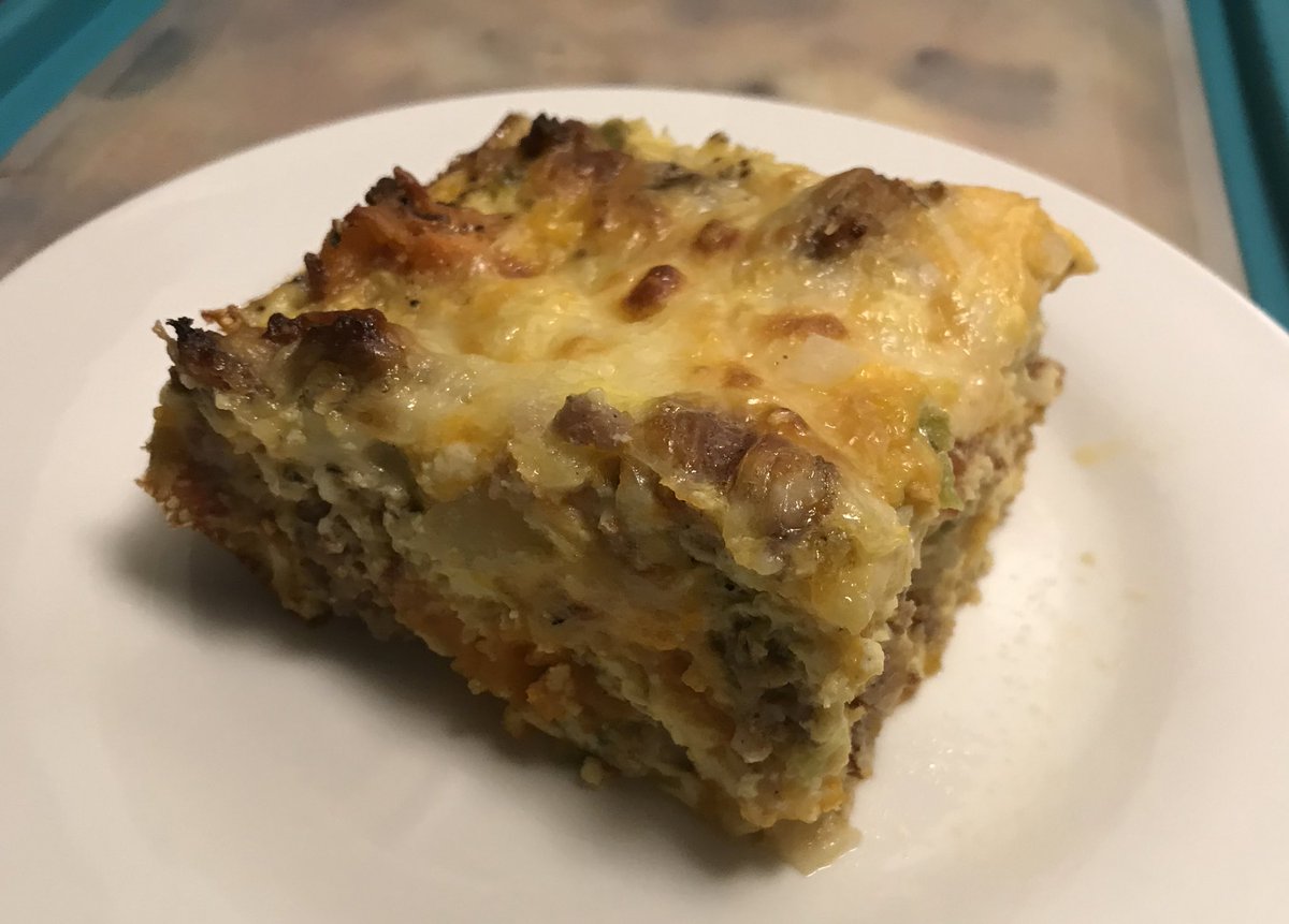 ArielleBahe's tweet photo. #Breakfast Casserole (Sweet Potatoes, Green Bell Pepper, Sweet Onion, Shredded Cheddar &amp; Mozzarella, Sausage &amp; Bacon *Veggie Option*) https://t.co/5vSI2QZaOH