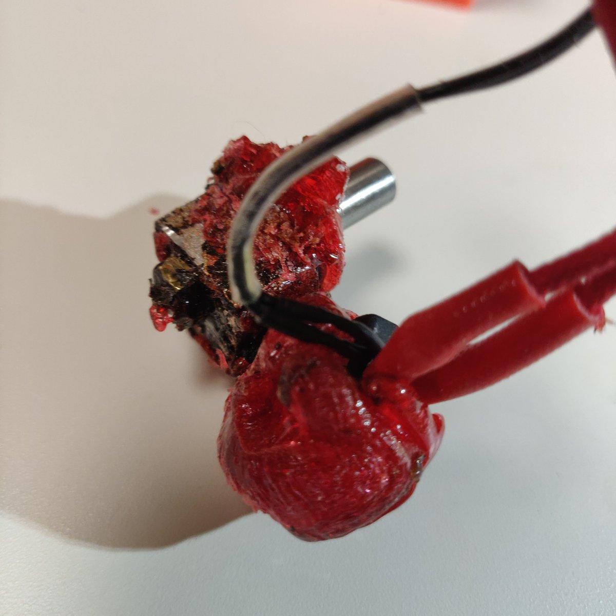 Shiyaku's tweet photo. べっこうあめかな？朝起きたら醜いことになってたから仕方なくオーバーホールだよ... #3Dプリンター #flyingbear #ghost5 https://t.co/7pqqY17uSP