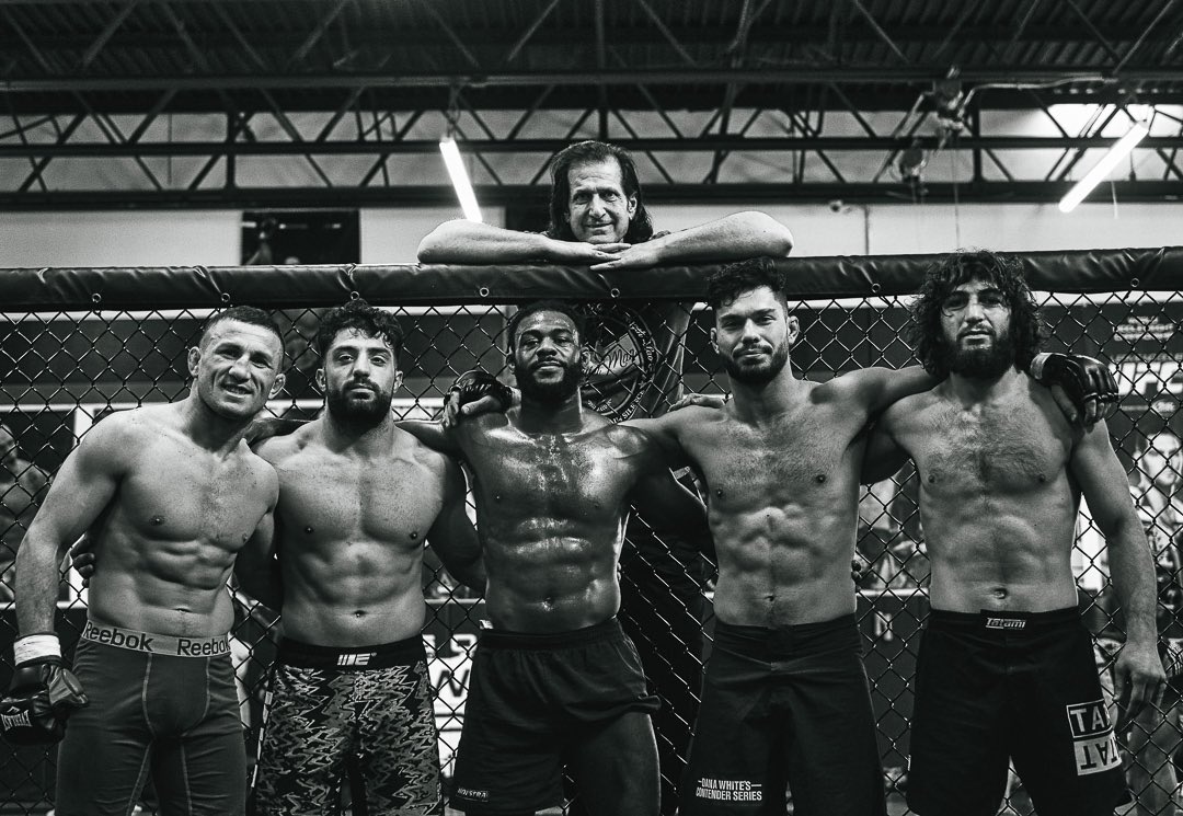 funkmasterMMA's tweet photo. Dog pound training! Trench work today with my brothers. Gonna make 5 Rounds look E-Z!
•
#UFC259 #OneShot #FunkGotNext #FunkGotNecks #BeGreat #TheWeeklyScraps! #FunkBandits https://t.co/CQ5kFRimGJ
