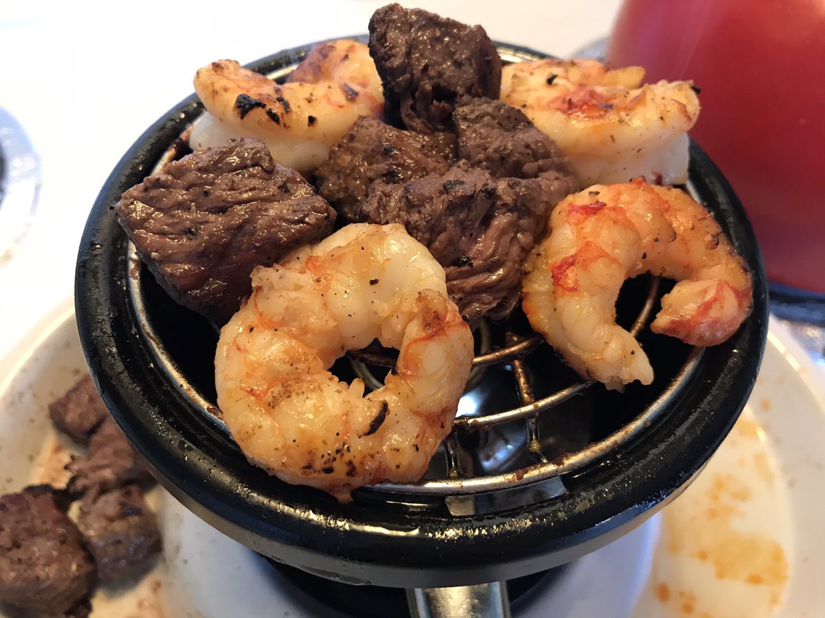 ArielleBahe's tweet photo. #Grilling a small meal on a #SmoresMarker. #Tasty &amp; #Creative. https://t.co/ryeeLIsjGs
