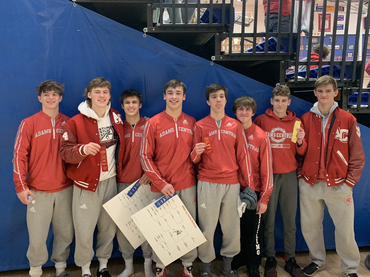 jetwrestling's tweet photo. 8 BAGUBAS moving on to Regional with 2 Sectional Champs!! https://t.co/E8GvujIaSc