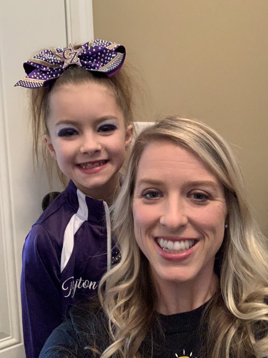 adhutchinson83's tweet photo. Love watching them do their thing! #soccer #cheer #sportstutor #cheerzoneKY https://t.co/bx0Spp9zIn