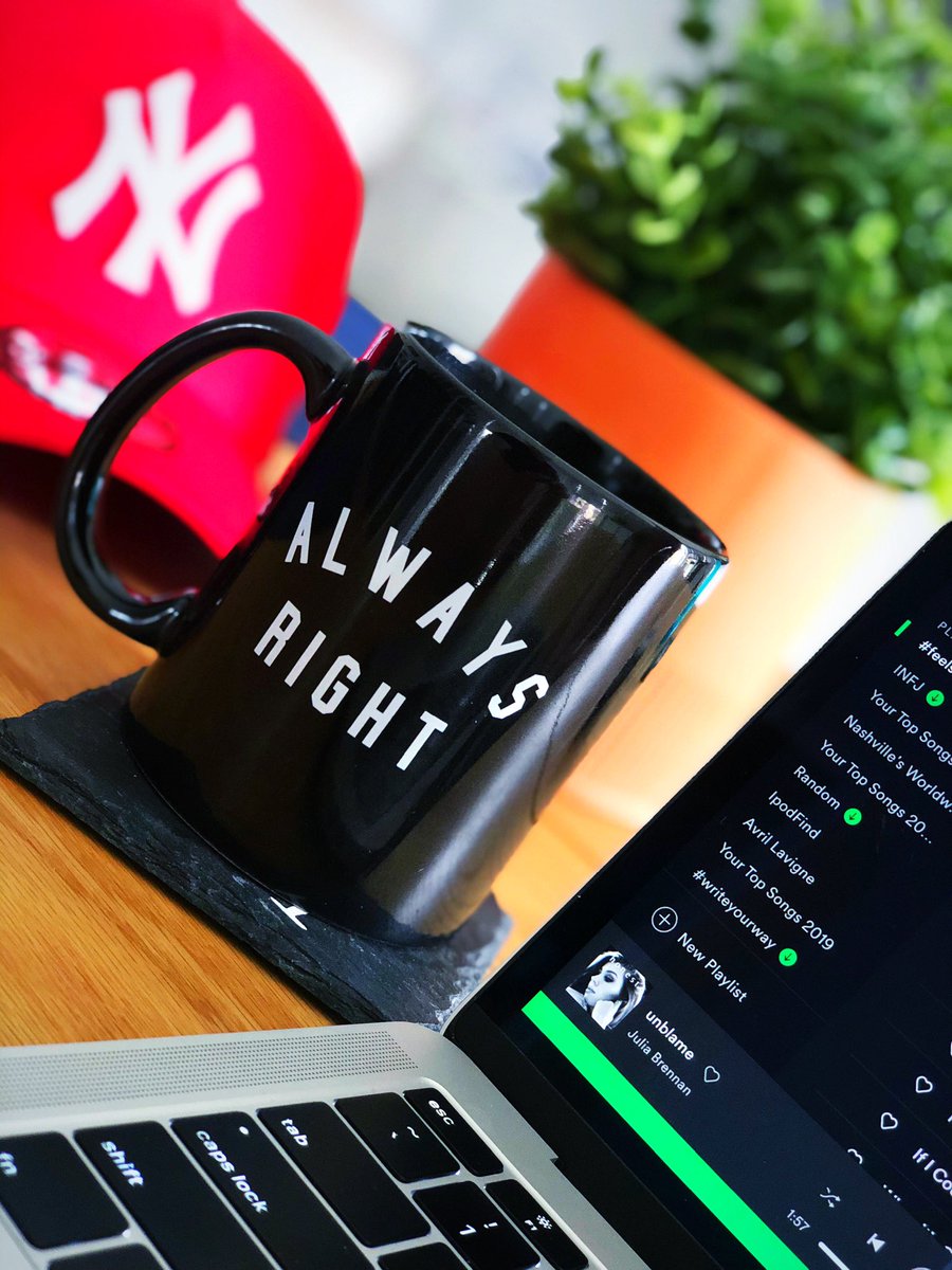 SandyGilchrist_'s tweet photo. Who am I to argue?
#coffee #sundayfeels #ididntmaketherules #perfectmug https://t.co/kHpZ3445z5