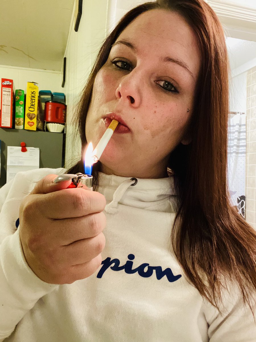 BenzRiide's tweet image. Smoking fetish? I’m your girl.