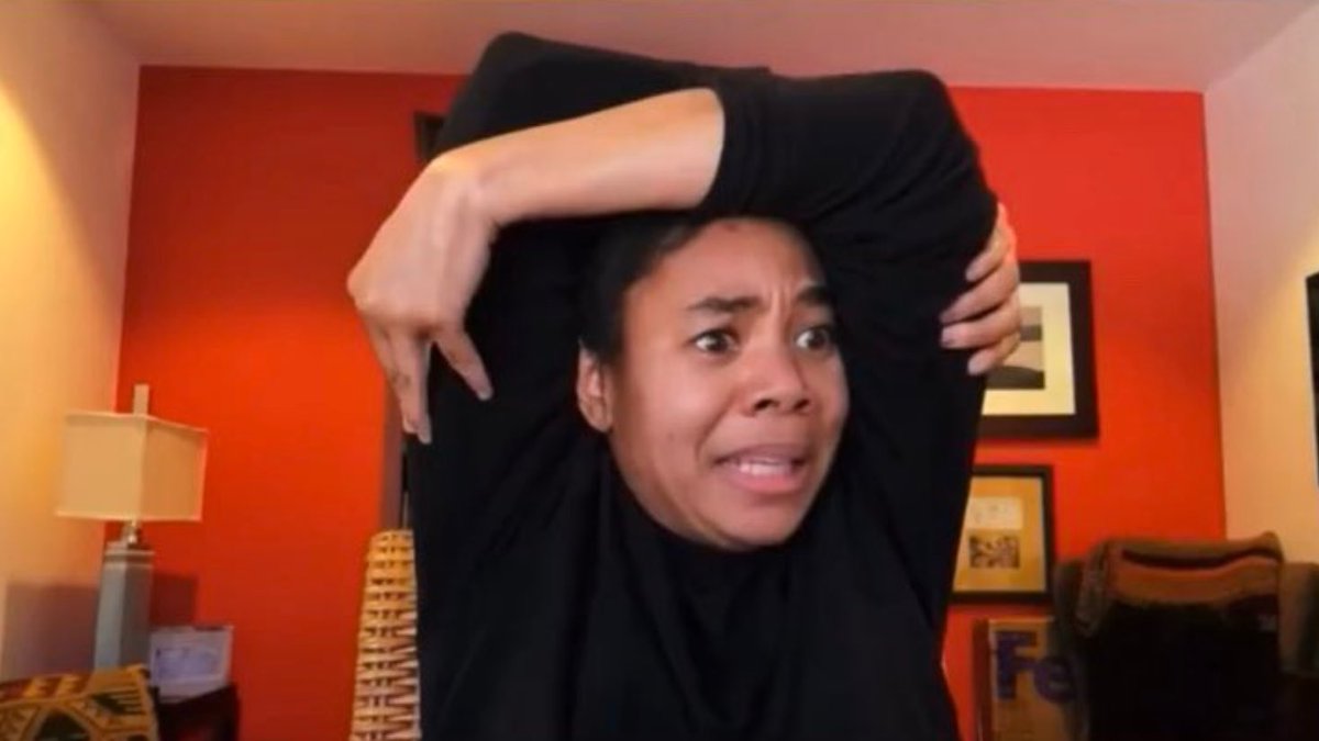 ElloWeezee's tweet image. There are so many moments when Malcolm &amp;amp; Marie are dragging eachother so hard. Boundaries obliterated, you don’t when or how it’ll end, or who‘s going to be left standing and I’m watching like “ALL MARIE WANTS IS A THANK YOU’!!” 
Relatable on soo many levels #MALCOLMANDMARIE