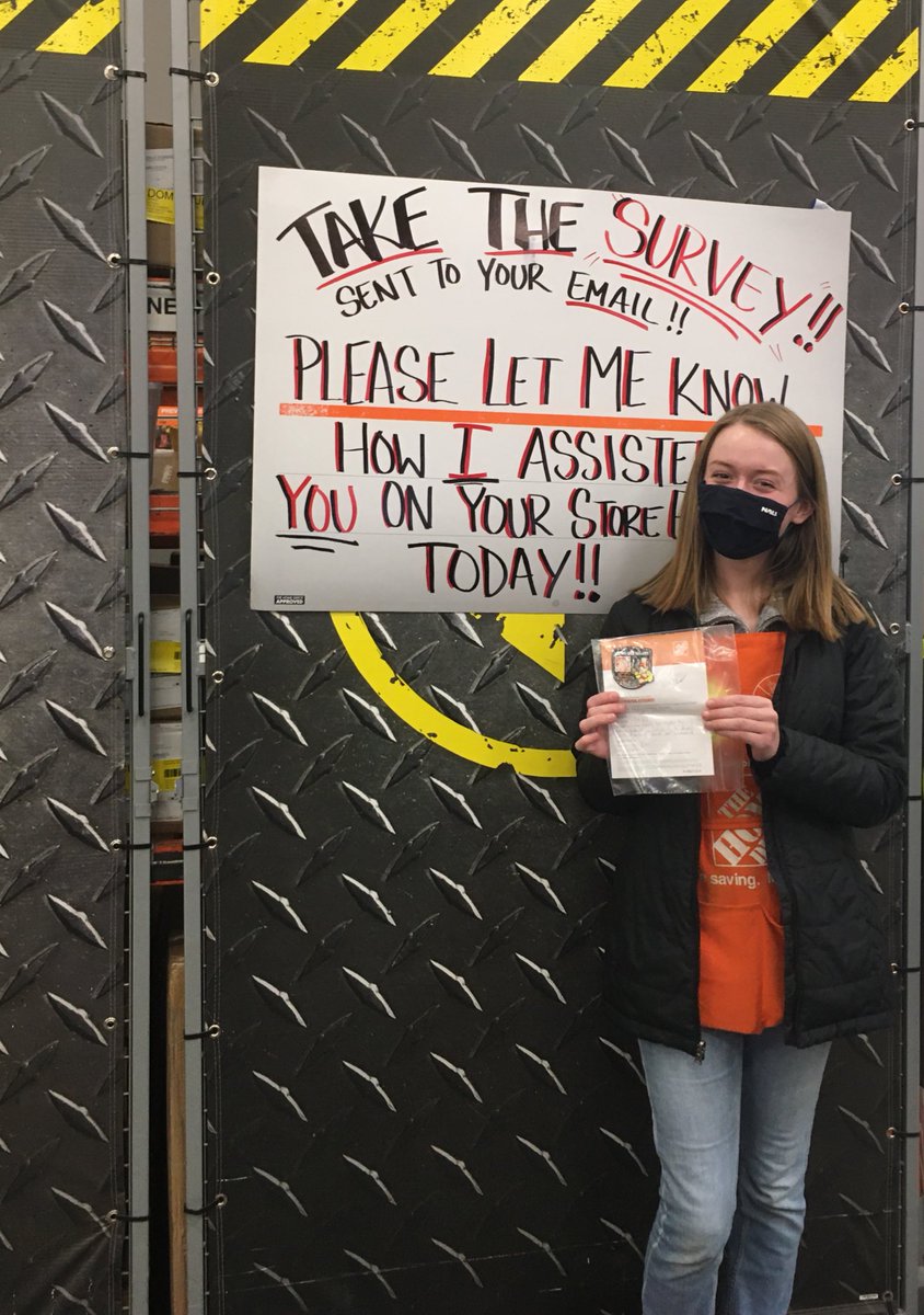 Got to recognize Megan for her excellent customer service and Head Cashier Shad for his awesome attitude and helping out wherever asked! <a href="/ChadKrausTHD/">Chad Kraus</a> <a href="/NagyAndrew/">Andrew Nagy</a> @TomOrrPMD @