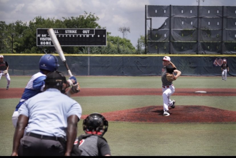 CadeHomerding's tweet photo. Domincan bound!!🔵⚪️ @pshsvbaseball @ILDYNASTY @DU_Stars https://t.co/RpMxBBNwCY