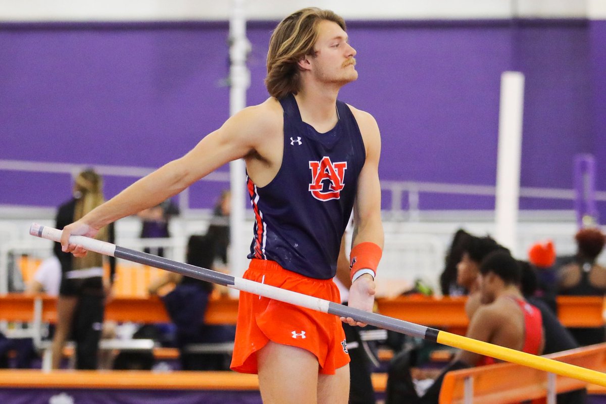 AuburnTFXC's tweet photo. Two meets, two 🥈🥈 for @CoursonJames in the men’s pole vault. Courson clears 5.05m/16-6.75 for silver.

#WarEagle https://t.co/doEppMI6n7