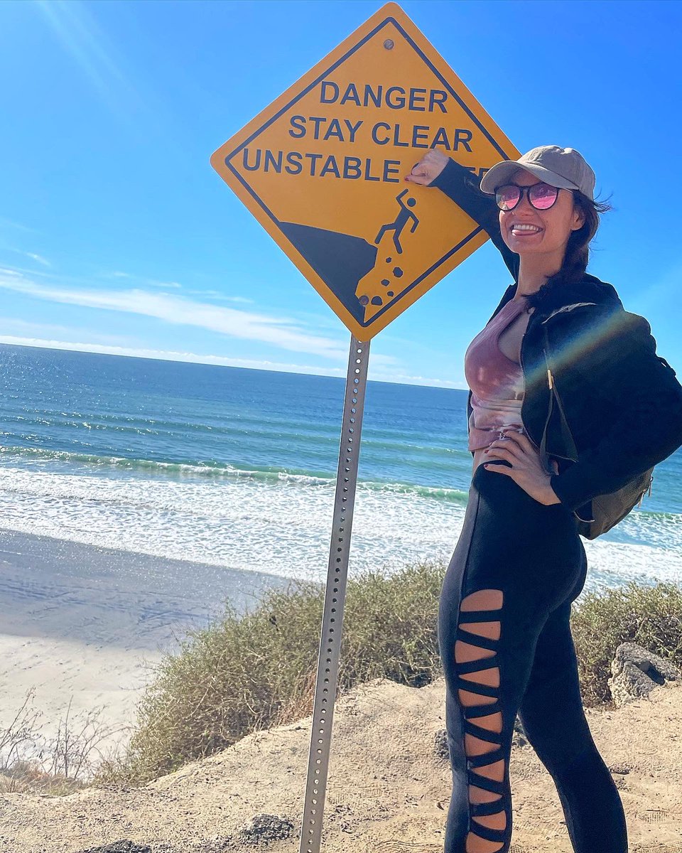 My new tinder profile pic ⚠️ ❤️ #justajoke #idonthavetinder