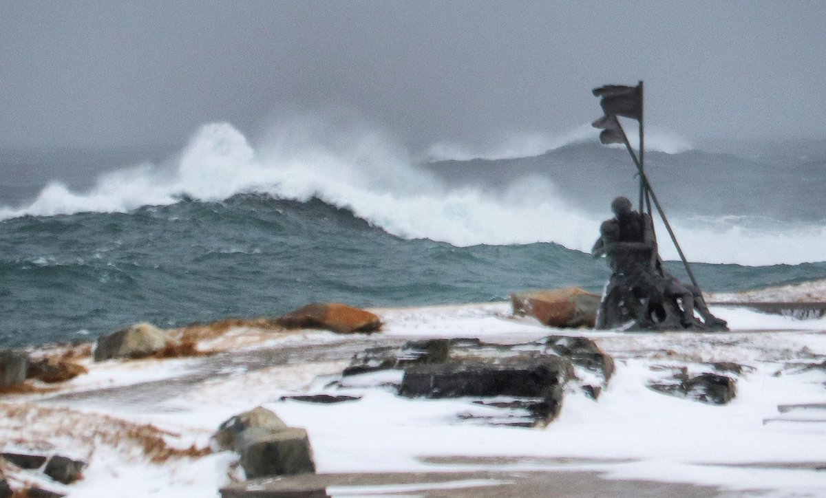 I enjoy taking photos of the ocean, but I also realize it's caused much tragedy for many residents of our province of NL. 
This statue in Elliston is a memorial to a father and son lost at sea. #ExploreNL #newfoundland #History