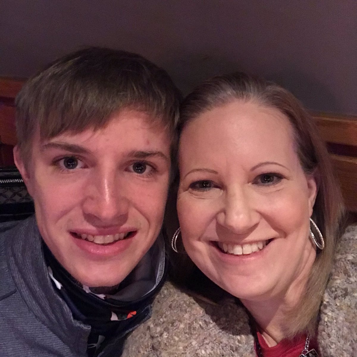 AmyLendach's tweet photo. Enjoyed my birthday dinner with this fine young man. Hard to believe he won’t be at our family dinner this time next year. On to bigger and better things. #theygrowupfast #UCbound https://t.co/Wbc3jxQ0mE