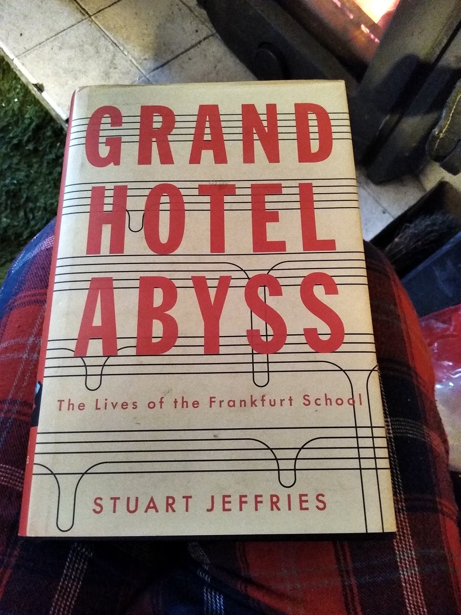 Christ on a fucking bike. This is so shit. A book written for 'this is more of a comment than a question' guys so they can now talk about critical theory. If you foist The Corrections on people as a present and still watch Bill hicks videos this is the book for you.