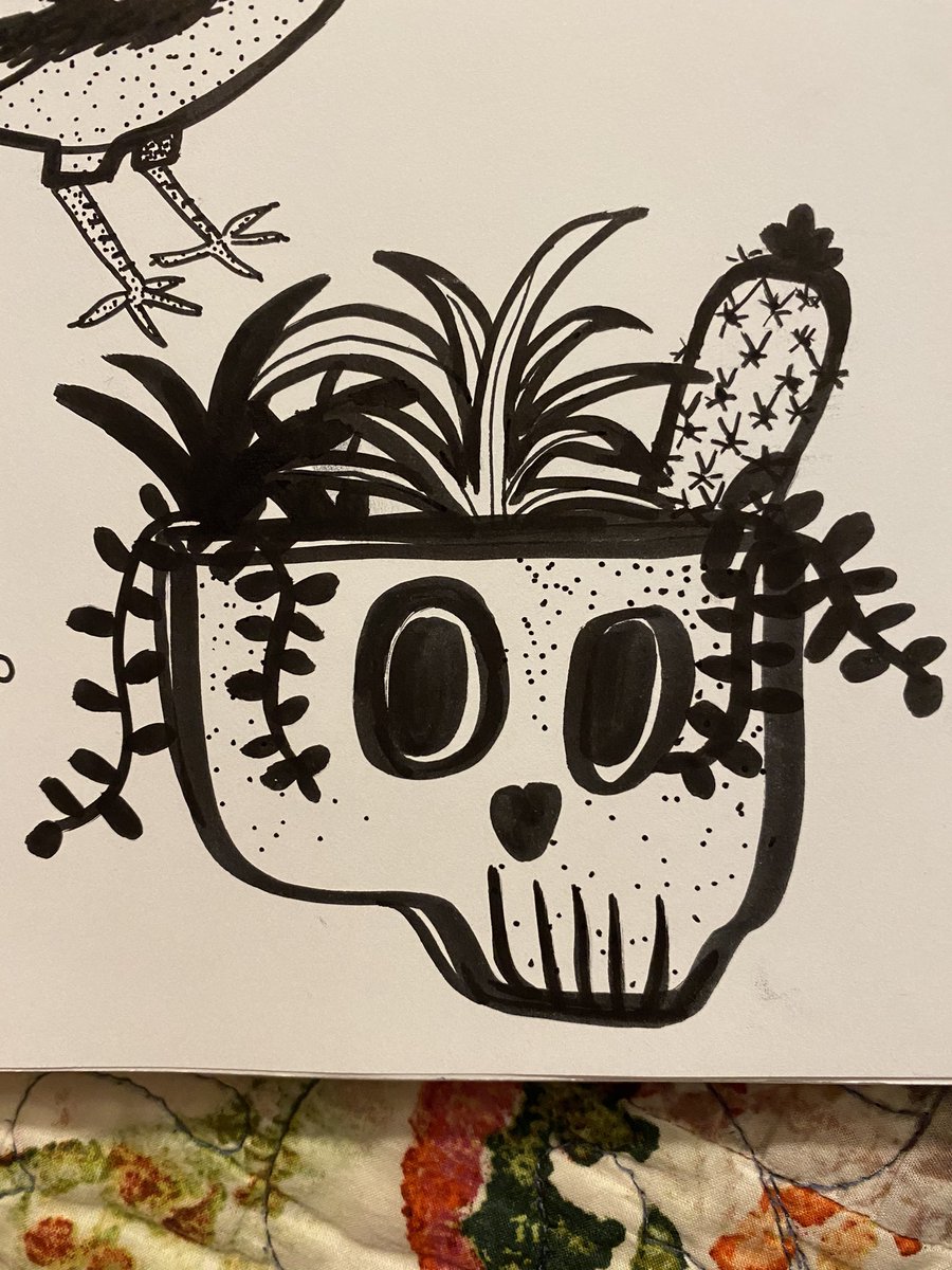 kieratattoos's tweet photo. Ok in October I started drawing every day to challenge my self and get better and yikes!! The first things I drew were not good lol (first pic) but cheers to a lot of growth in the past four months(2nd pic)!!!!! https://t.co/EWwD7UzxV1