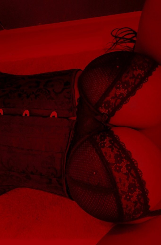 pocketpixie_'s tweet photo. 🖤Touch me without using your hands 💋 https://t.co/IbVDghN386