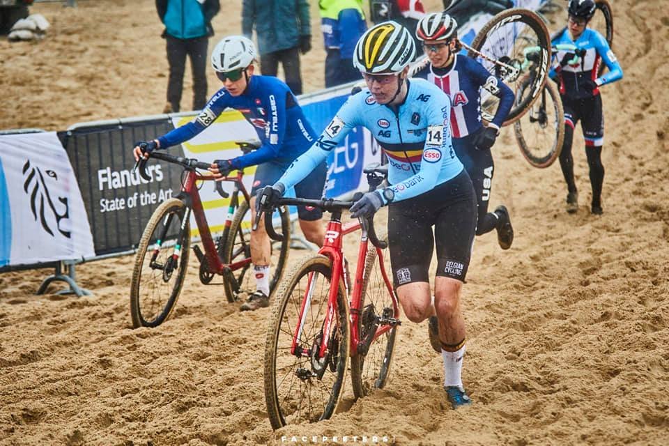 Cyclingbottle's tweet photo. Noticeable 19th spot for @SuzVerhoeven yesterday at #Ostend2021. She was between and ahead some of the usual suspects. She's still only 24 years old so there is still room for progression. A rider that we could see going towards the top 15 in the coming years.

#cycling https://t.co/5ArvmzLx5C