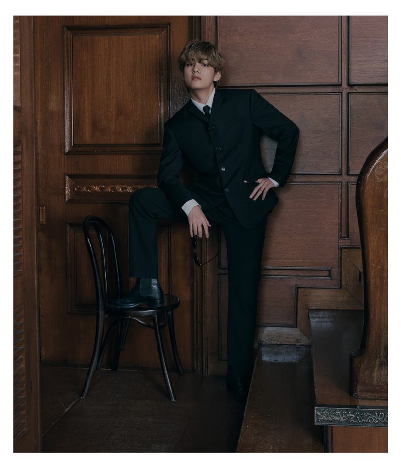 also THIS photoshoot