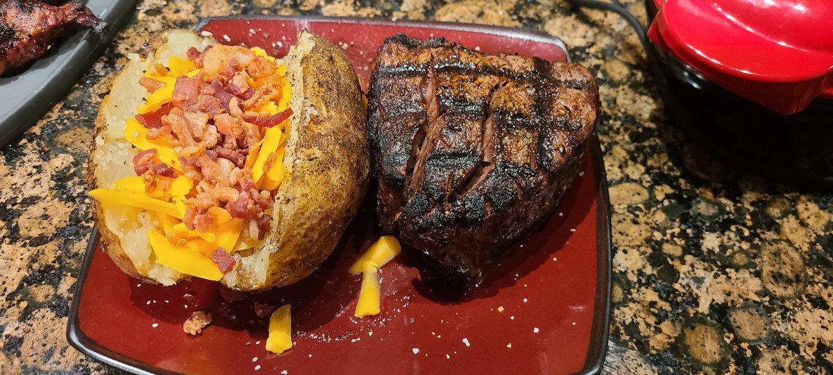 Baked potato and American Wagyu tenderloin