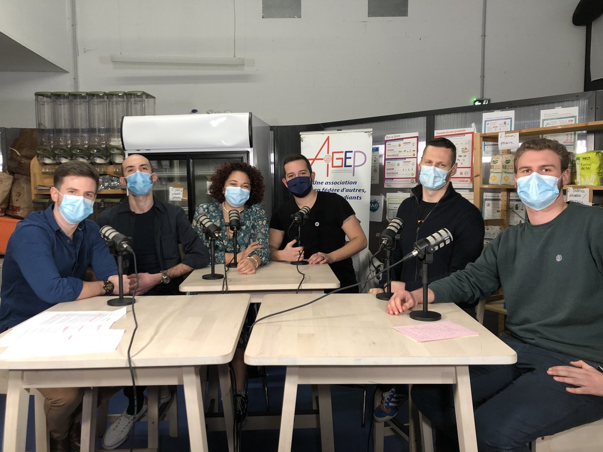 #REMED| Avant hier a eu lieu la première de l'émission live de @LaFNESI 😍

👉Une expérience inoubliable 
👉Ma première chronique sur l'histoire de la #vaccination 

Lien de la première de REMED :
youtu.be/zZvyJamUAM0

Production: <a href="/ActuSoins/">ActuSoins</a>