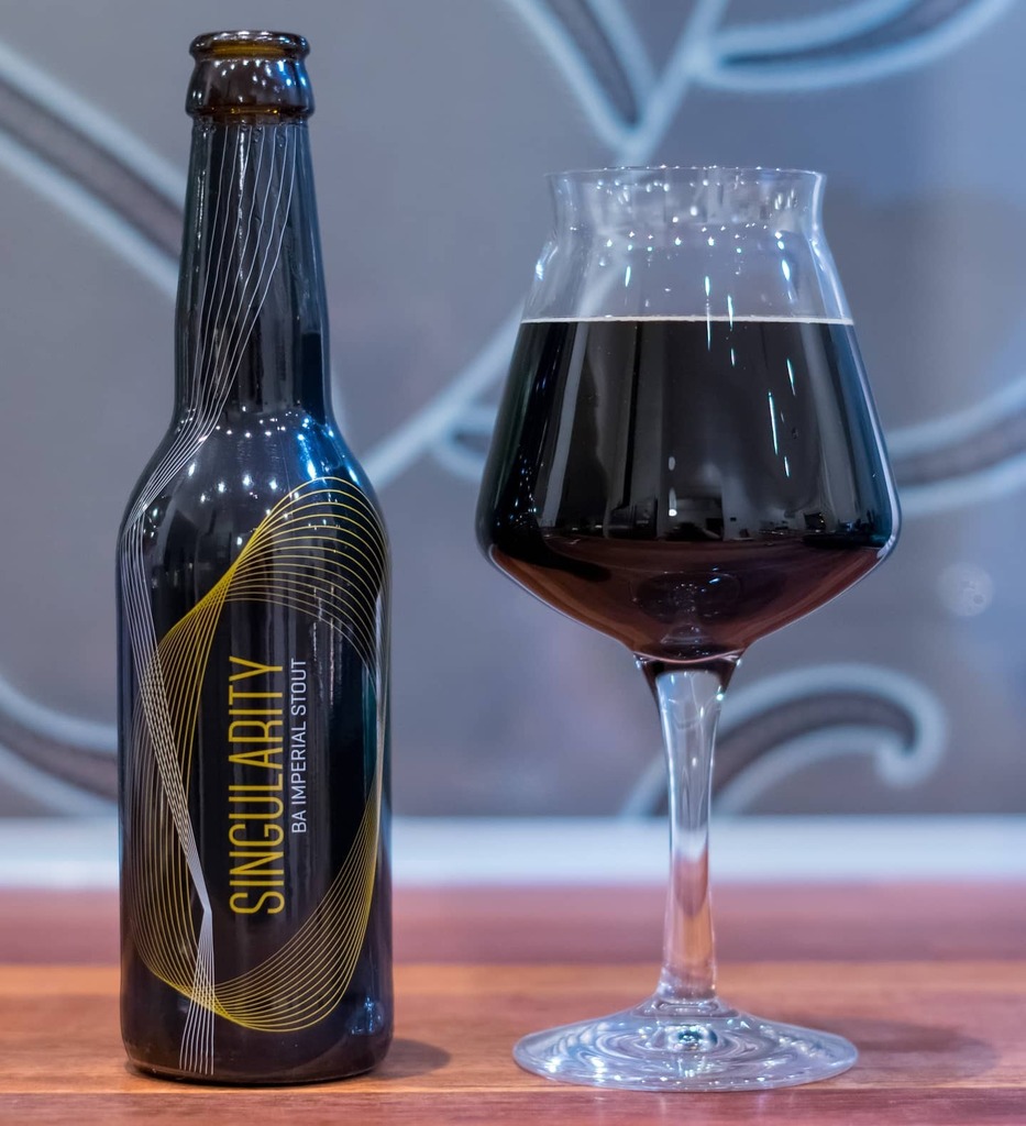 LinusNoren's tweet photo. Great 18% BA Imperial Stout from Estonian @lehepruulikoda 🇪🇪
.
.
.
#beer #öl #craftbeer #cerveza #stout #impstout #barrelaged #estonia #beerporn #instabeer #beerlife #beerphotography #beerphoto https://t.co/yCuBNiMoa1 https://t.co/IIfaoVfkZN