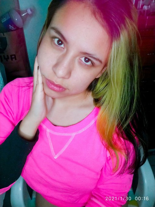 A un lado, estoy a punto de volverme #scort. https://t.co/tCtLbUSwXZ<a href="/tag/scort"class="tags">#scort</a>