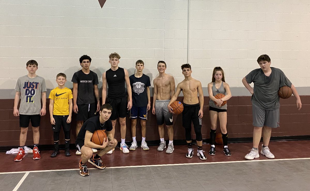 WvReignHoops's tweet photo. Wheeling, Morgantown, Preston County, Southern, MD, Doddridge County, Bridgeport, Nicholas County and Webster County representing today with the Coach. Our work is DIFFERENT! Great effort today kids 🏀 #SkillzSessionz https://t.co/zUgPGWH4gn