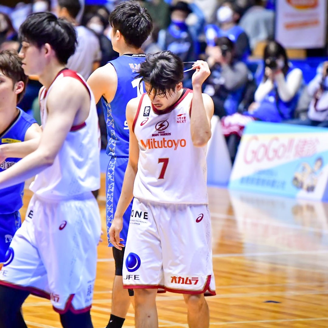 asamin_sport's tweet photo. 紐取りの翁 2021 撮り初め🐲
#川崎ブレイブサンダース
#篠山竜青
#THE_CAPTAIN
#UN1TE
#BE_BRAVE https://t.co/24Rn74Rwm9