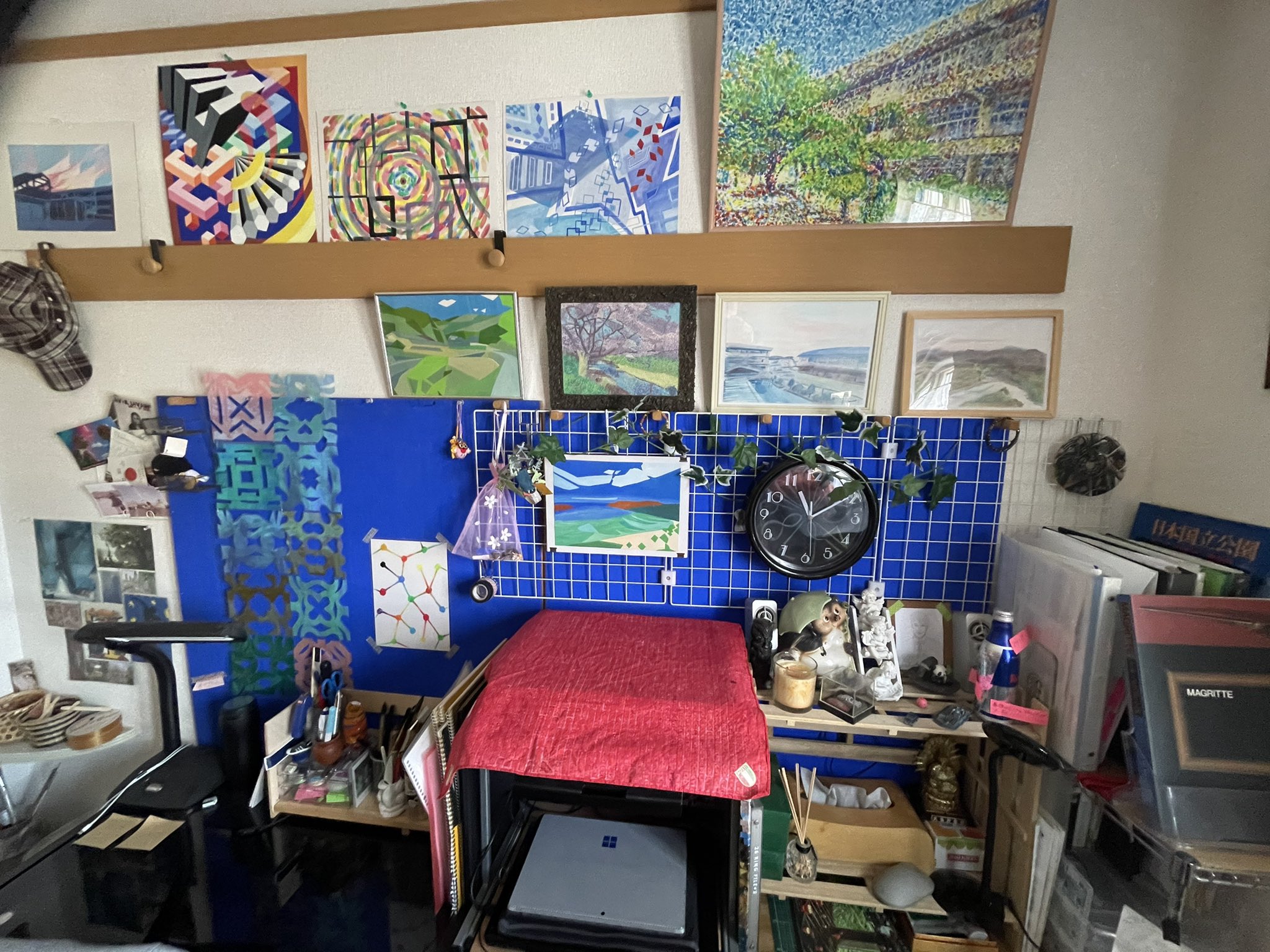 Tatsuwaki Art Educator 新しい社会の美術教師 今年に入って少しミニマリストを目指そうとしましたが 自分には合わないということで ミニマリストを諦めた睦月の最終日です ミニマリスト マキシマリスト 諦める