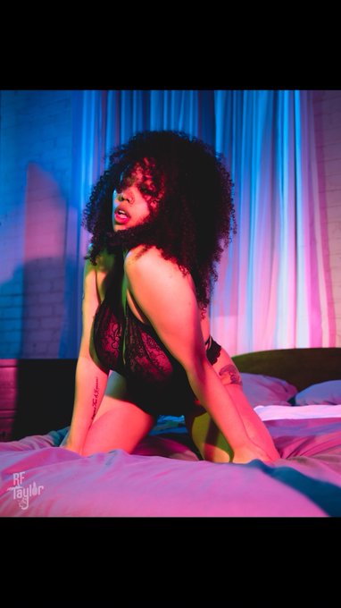 Front or top view? https://t.co/DrnQiPxYyG<a href="/tag/bigbankchallenge"class="tags"><span>#bigbankchallenge</span></a><a href="/tag/stripbank"class="tags"><span>#stripbank</span></a>