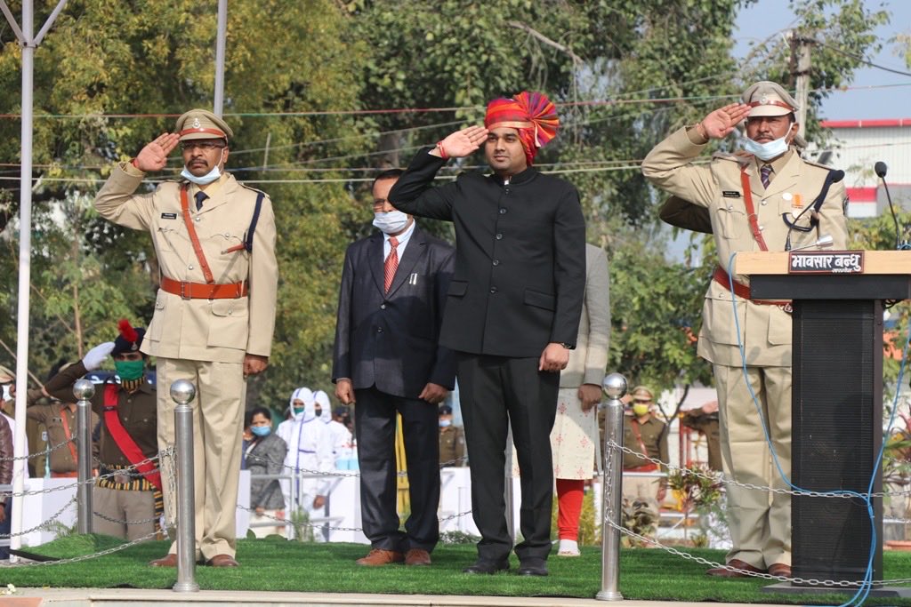 No better feeling than unfurling the National Flag... 
#republicday #tricolour #ceremonial
#NationalFlag #constitution