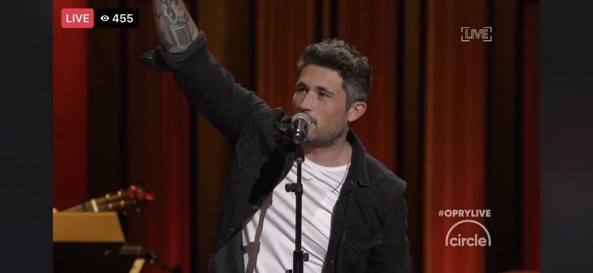 amart6's tweet photo. Great seeing @Michaelraymusic on the @opry tonight!!! #ThinkALittleLess #HerWorldorMine #WhiskeyandRain https://t.co/vHJG75E1e1