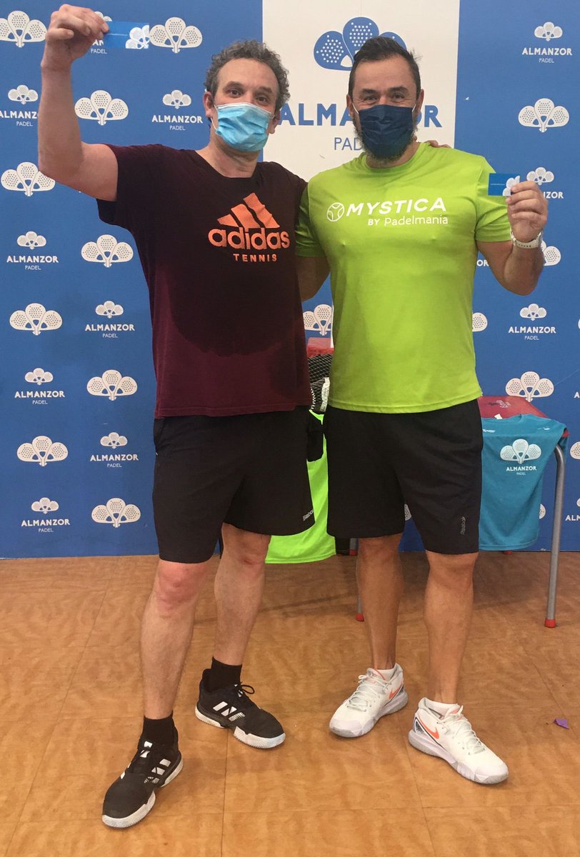 Campeones del sábado turno de mañana!! #Padelalmanzor #gastonmalacalza #malacalzasport