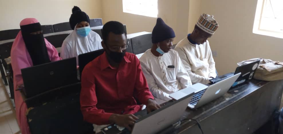 dscumyuk's tweet photo. Its the actions we take today that define what tomorrow will look like...
We learning Tech for a better and brighter future...
#tafashekawae #letsdevkt #katsinatotheworld #DeveloperStudentClubs https://t.co/EMrLhPQ4K3
