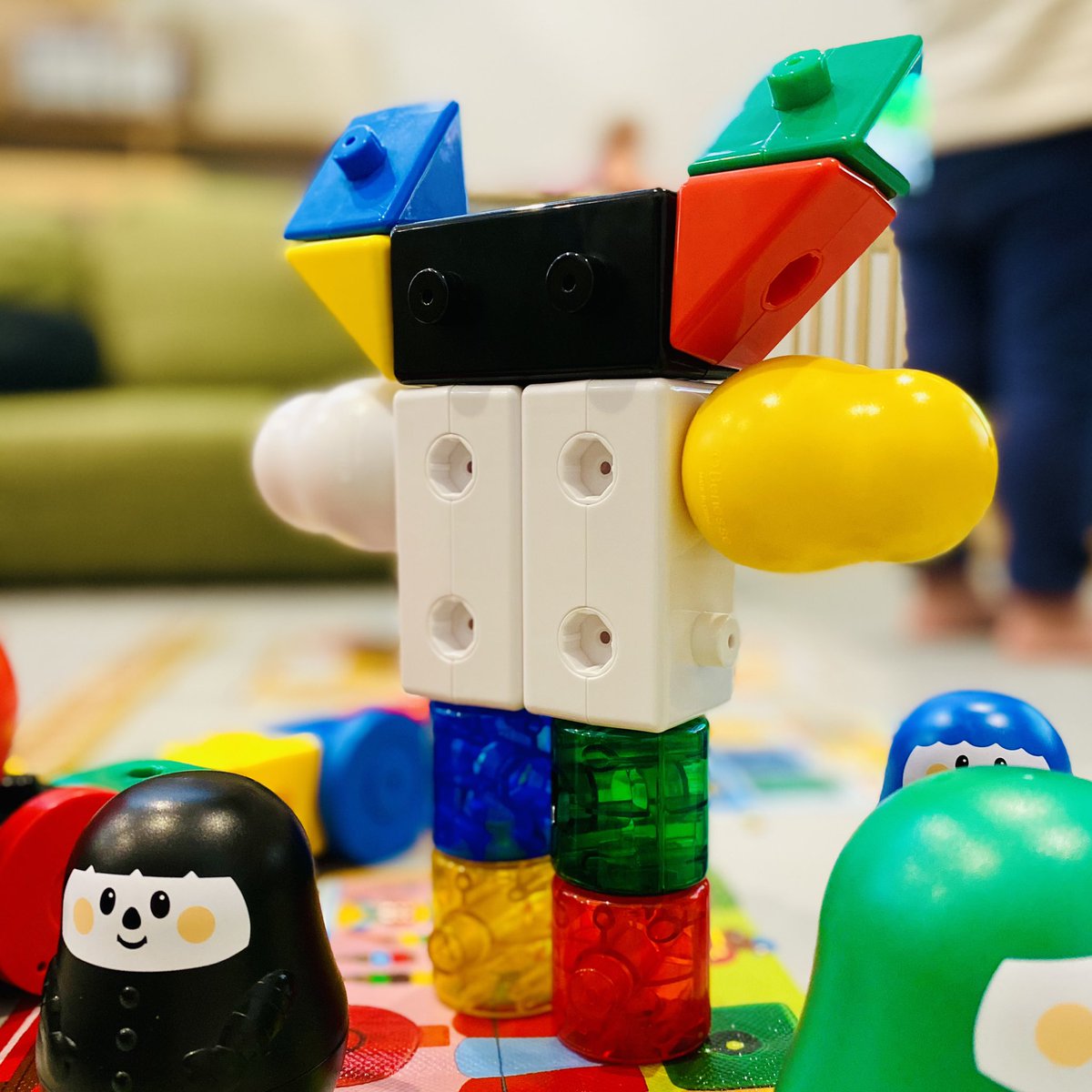 kunimotto's tweet photo. @kodomochallenge 
ロボりんができた！
#きらきら知育ブロックで作った
#こどもちゃれんじぷち https://t.co/zwnCquNbgY