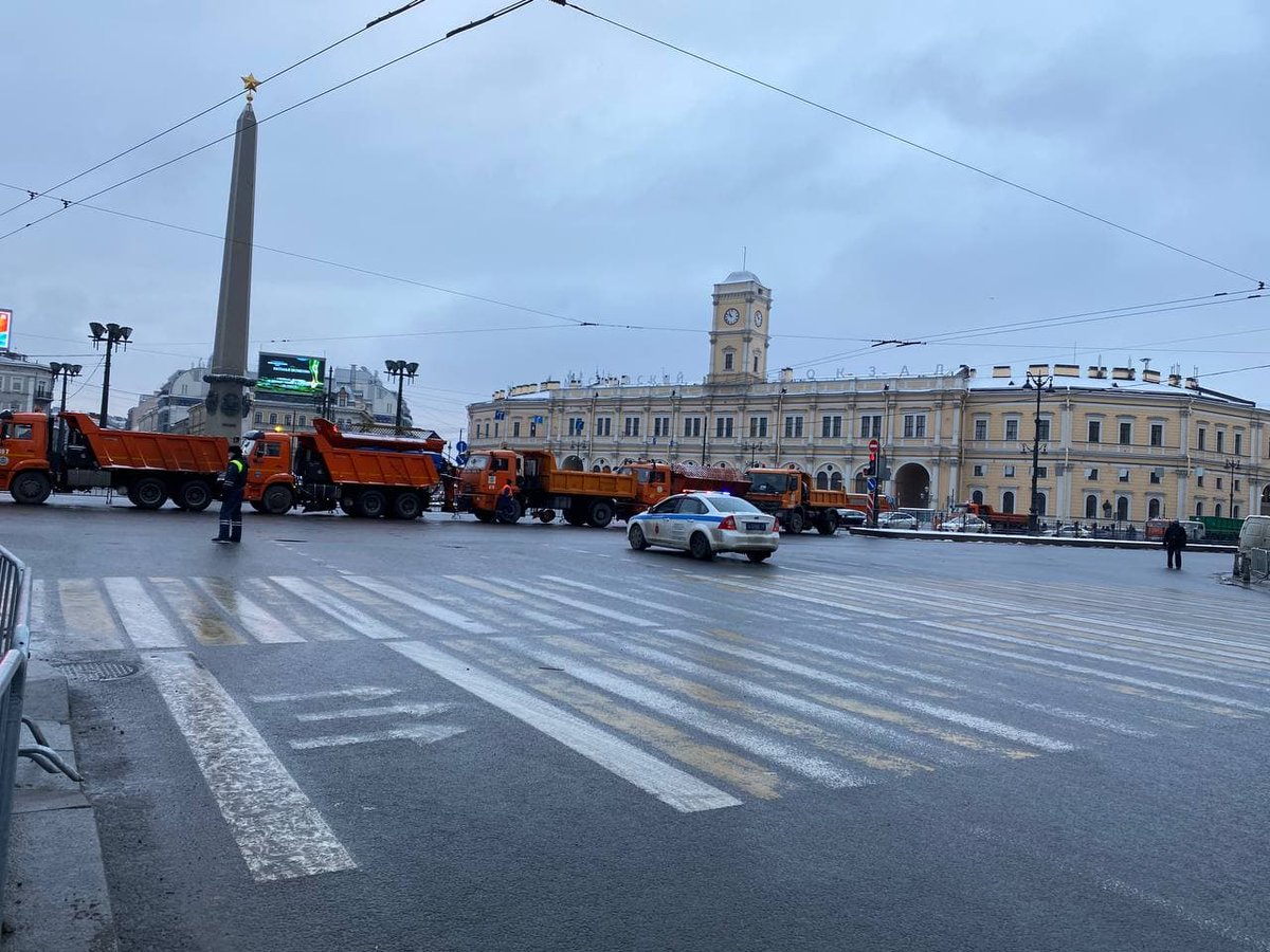 Площадь восстания в петербурге