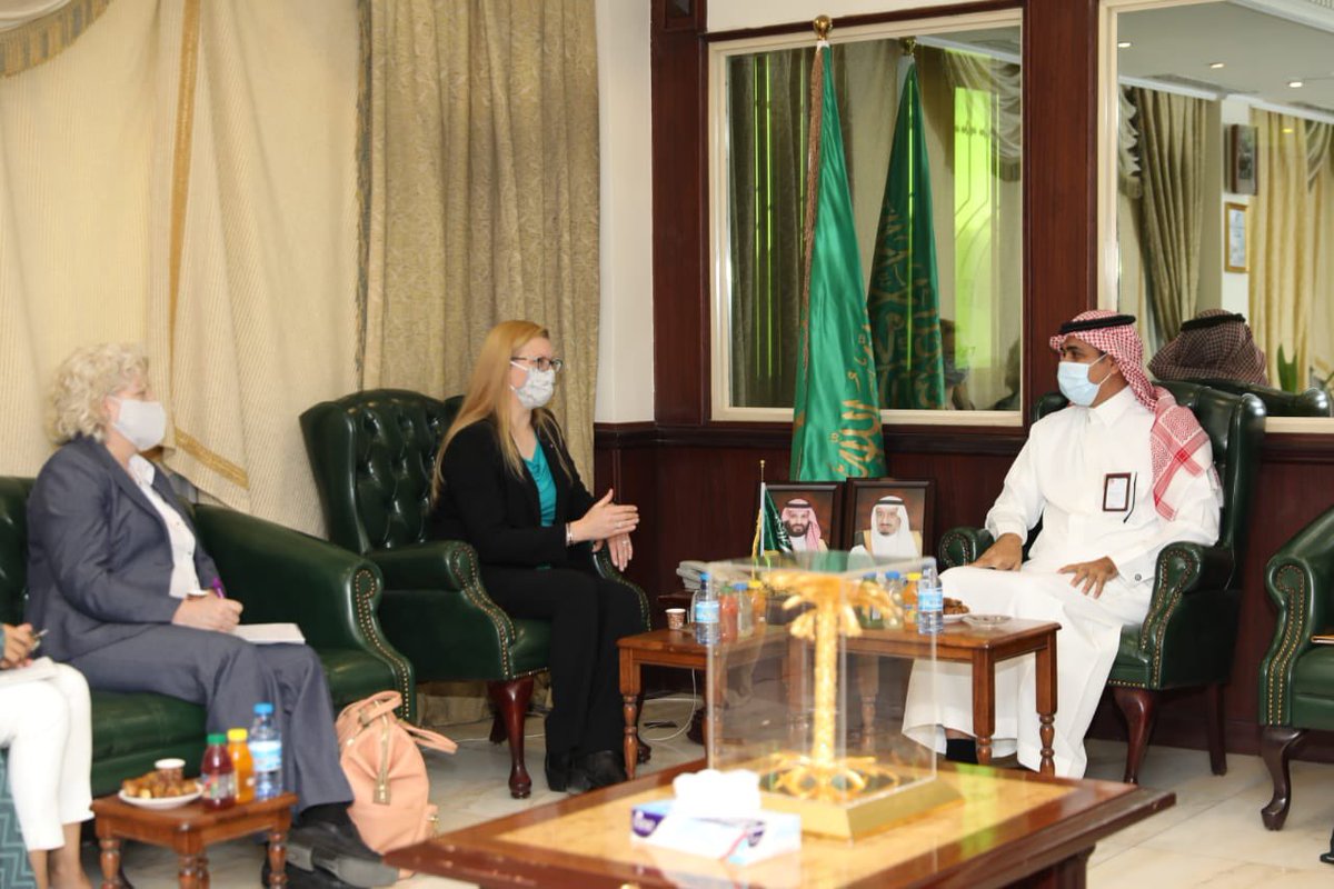 MOE_EPR's tweet image. #تعليم_الشرقية زيارة القنصل العام الأمريكي بالظهران (نيكول مانز) لإدارة تعليم المنطقة الشرقية.
@moe_gov_sa