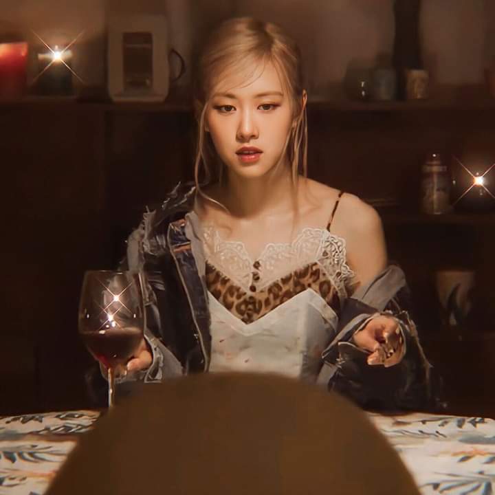 ROSÉ DAILY UPDATE tweet media