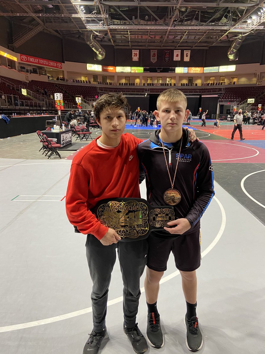 Silvaslam10's tweet photo. Shout out to my boys @mcchs_wrestling @ElonRodriguez15 and our newest addition Chris Moore out in AZ and bringing home some Hardware!! #Hurricanes #hurricaneseason #justgettingstarted #silvaclap @Silva321FUTP60 🐊👏👏👏 https://t.co/KVIKBKhLm5