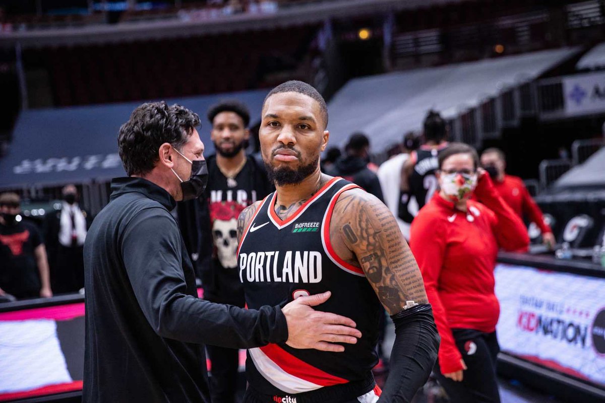 trailblazers's tweet photo. the art            the artist https://t.co/KqJpS78xJi