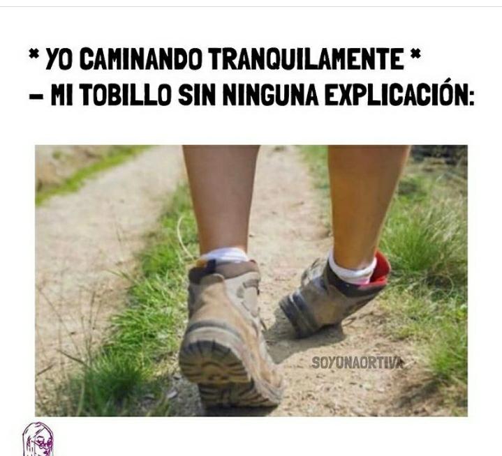 JohaLambertti's tweet photo. Deiv me mandó esto &amp; no puedo parar de reírme. Por que literal que un paso en falso más, y lo quiebro..lo quiebro jajajajajajjaja https://t.co/XUZFWEEfih
