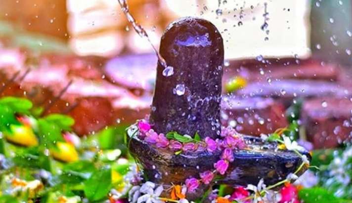 It’s only in a shiv temple that the water flowing from the lingam is not consumed holy water why???? The alter from a shiv Lingam is not drunk for precisely the same reason as the water from a nuclear reactor is not potable, because it is charged water.