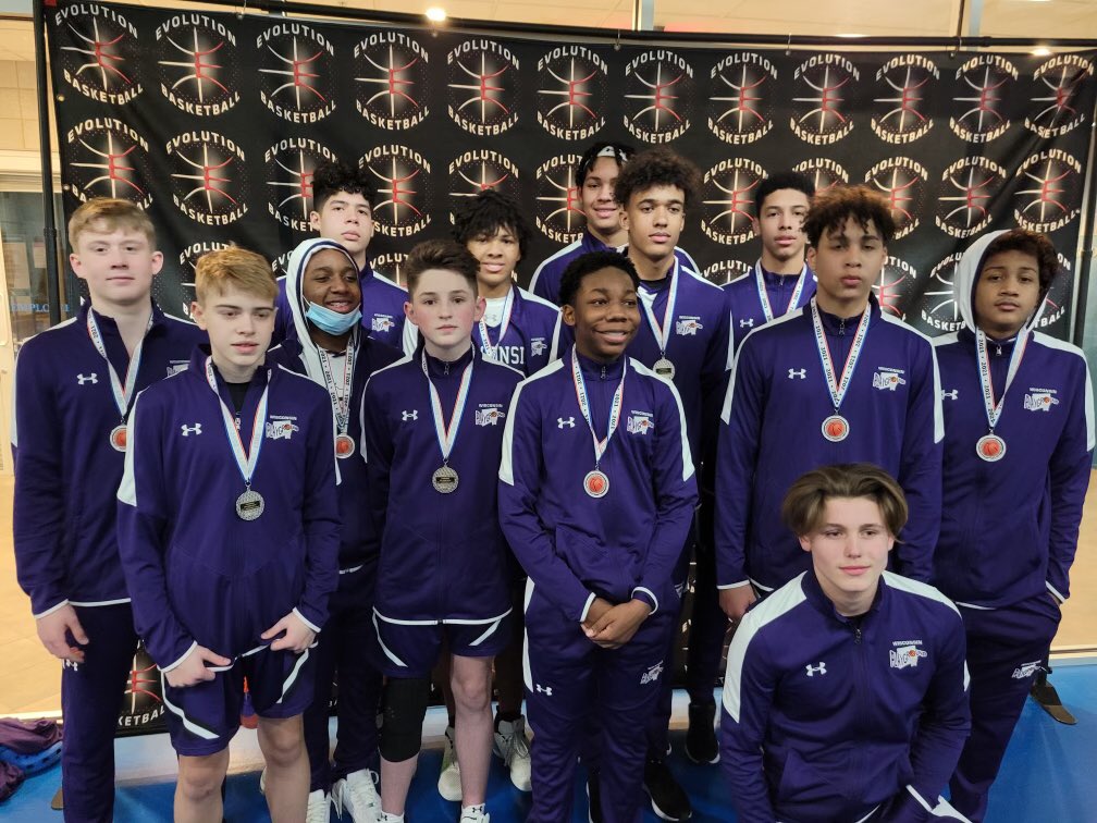 Congratulations to the Wisconsin Playground 14U/8th Grade team for winning the 2nd Annual Crossover Summit championship today. @Keil_ganz and @JordonKedro have done an amazing job building this team as they prepare to represent Wisconsin well this spring & summer! #PGCFamily💜