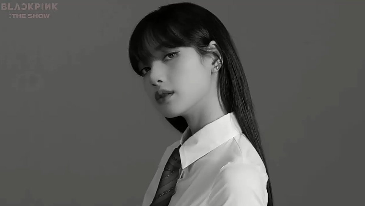 reeisgood's tweet photo. Akhirnya kesampen juga nonton konser BLACKPINK meski online 🖤💗 #THESHOWToday #JISOO #LISA #JENNIE #ROSE https://t.co/gmn9sgU4kF