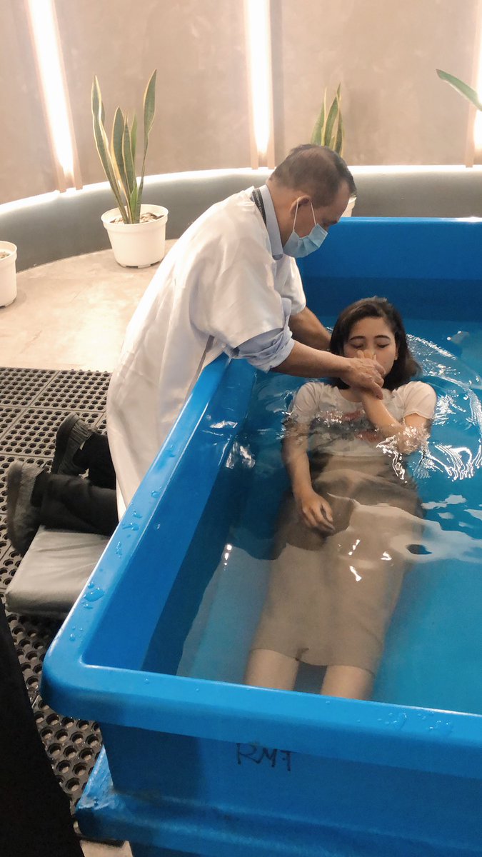yongyuanmj's tweet photo. puji Tuhaaaan, hidup baru bersama Tuhan semoga menjadi better person with God💜 https://t.co/bYnON8DOK3