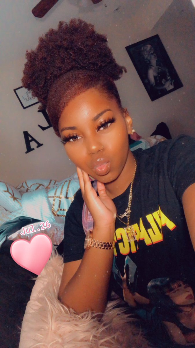 JC💋 tweet media