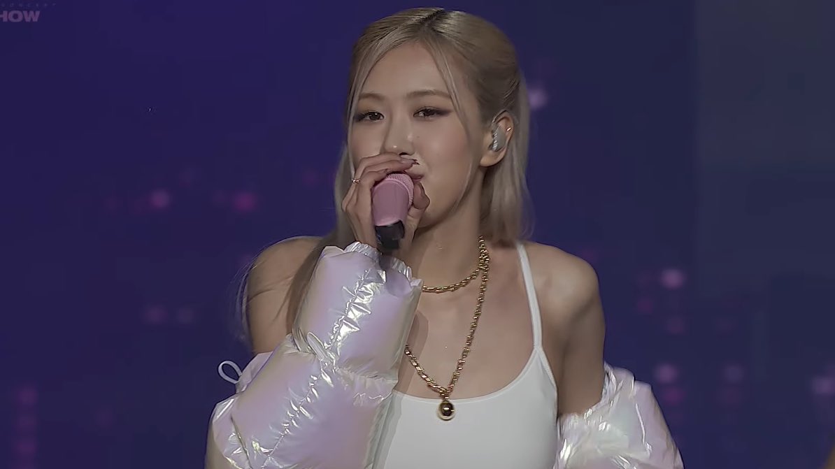 rosie tweet media