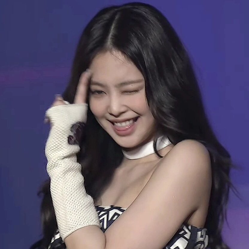 firejennie's tweet photo. she’s so cute 🥺🥺🥺 https://t.co/Ygi4RRzKdJ