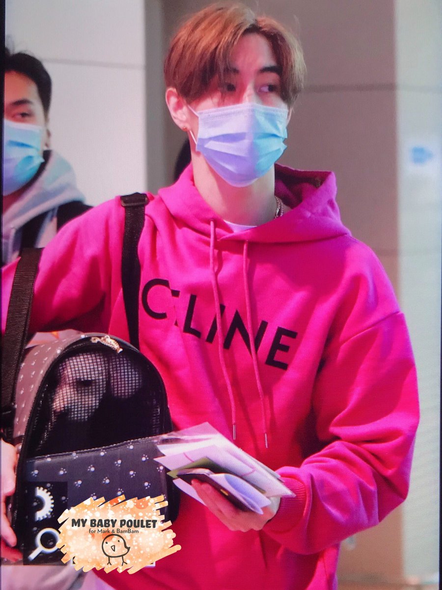 M_Mark4993's tweet photo. เดินทางปลอยภัยนะคะ✈️🐰#Mark #MarkTaun แล้วเจอกันใหม่ https://t.co/WzPAM1W1Sm