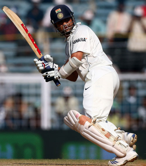 Tendulkar glanced the first ball from Akram for four, but it was more than apparent that runs would be difficult to come by. The conditions were supremely difficult and the bowling outstanding.